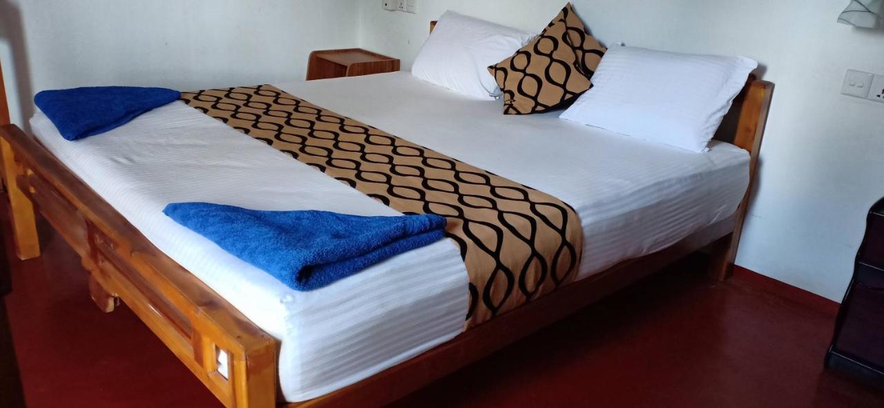 ארוגם Surf & Sand Hotel Arugambay מראה חיצוני תמונה