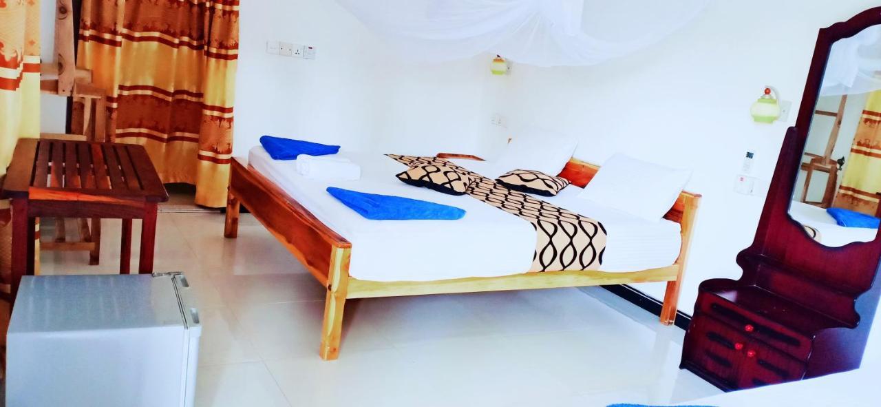 ארוגם Surf & Sand Hotel Arugambay מראה חיצוני תמונה