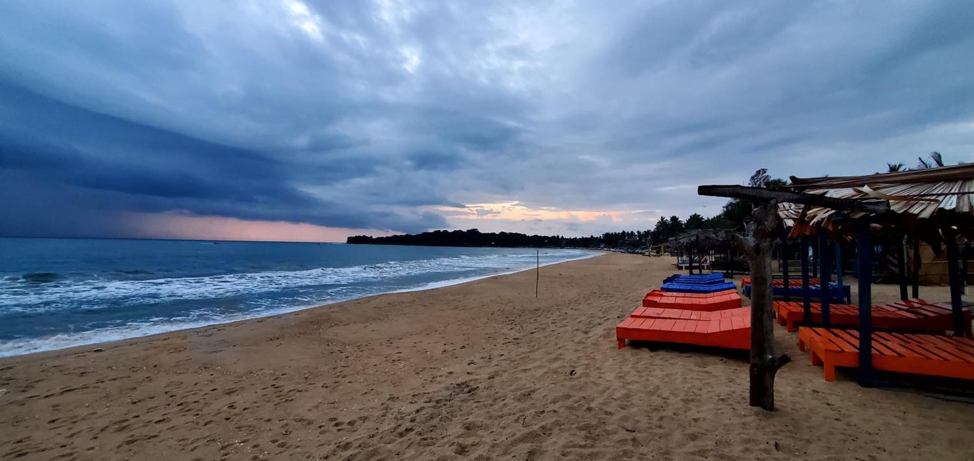 ארוגם Surf & Sand Hotel Arugambay מראה חיצוני תמונה